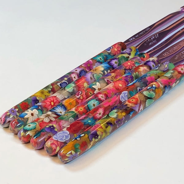 Polymer Clay Embellished Crochet Hook - Susan Bates - Size G/6 4.00mm - Multicolored Flowers and Butterflies