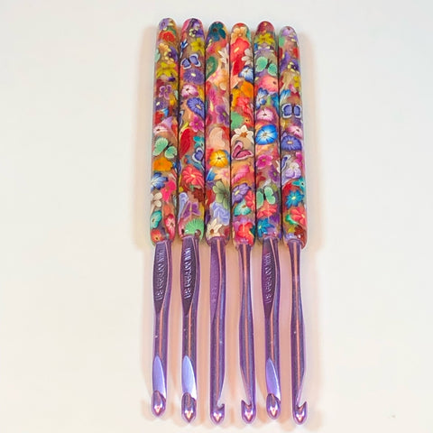 Polymer Clay Embellished Crochet Hook - Susan Bates - Size G/6 4.00mm - Multicolored Flowers and Butterflies - jennrossdesigns.com