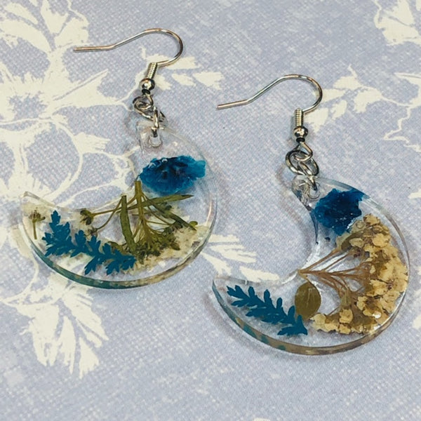 Handmade Crescent Shaped Epoxy Resin Real Natural Pressed Flower Earrings