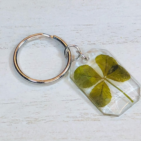 Handmade Epoxy Resin Real Four-Leaf Clover Keychain
