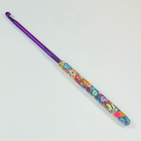 Polymer Clay Embellished Crochet Hook - Loops and Threads - Size F5/3.75mm - Flowers and Yellow Butterflies